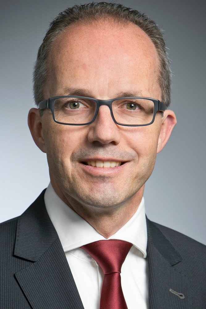 Thomas Born ist bei der Coface, Niederlassung in Deutschland, Head of Financial Institutions für die Region Nordeuropa. 