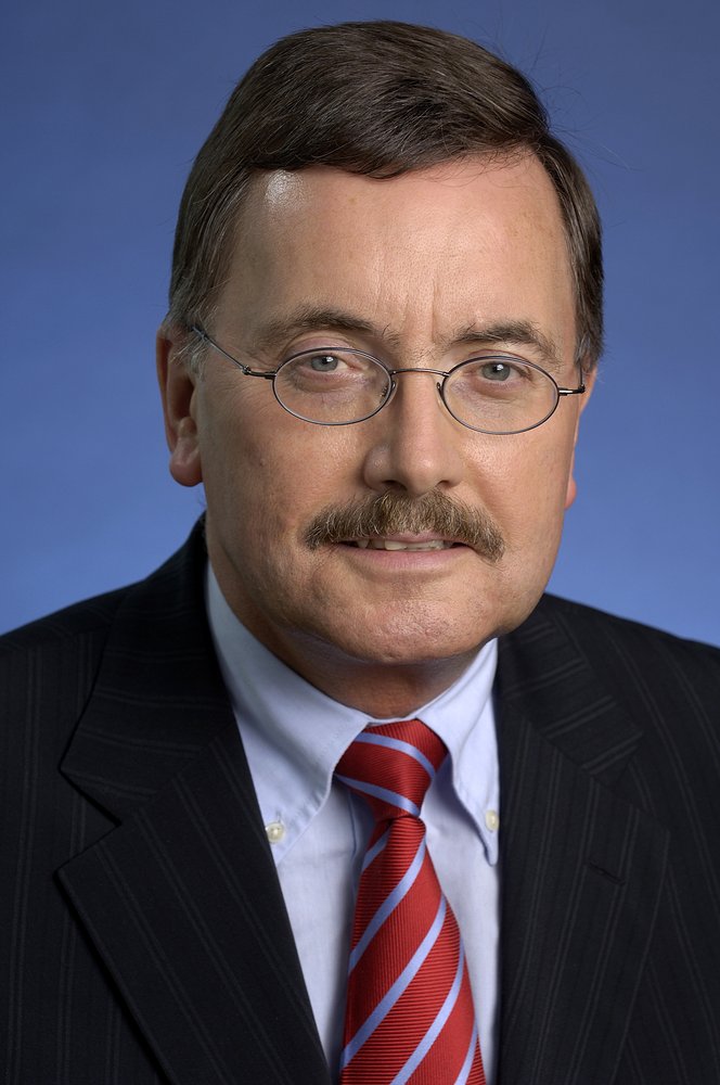 Jürgen Stark war von 2006 bis 2012 Chefvolkswirt und Mitglied im Direktorium der Europäischen Zentralbank (EZB). Ab September 1998 war er Vize-Präsident der Deutschen Bundesbank.