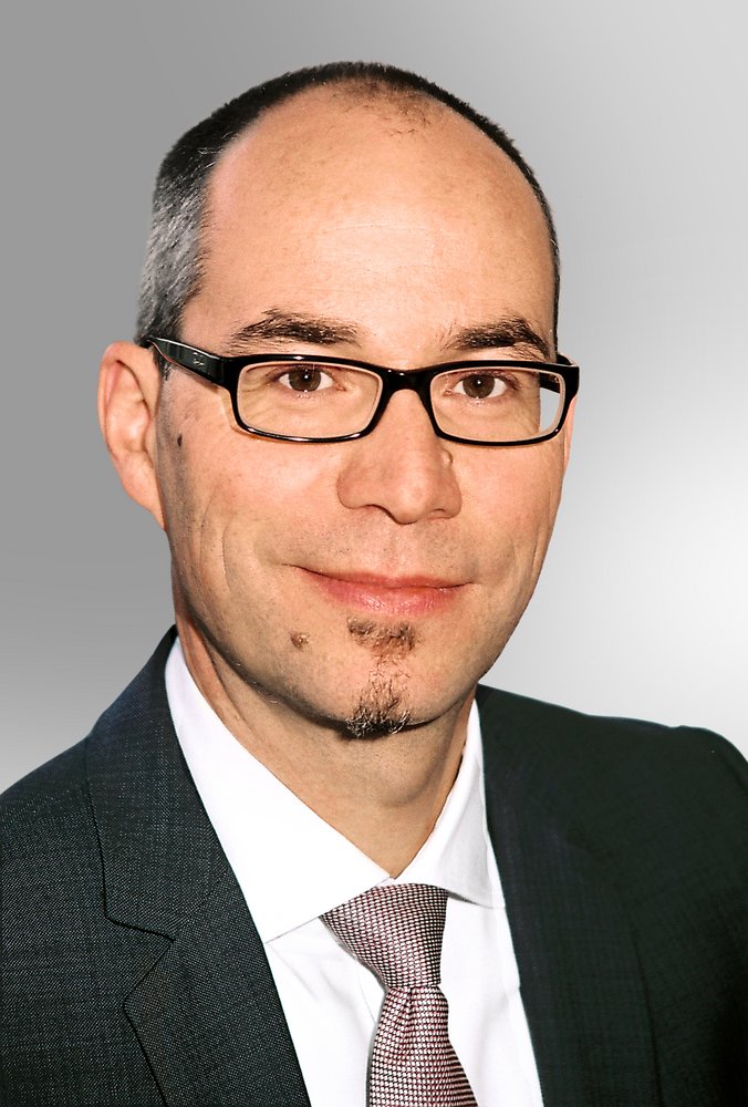 Dr. Jürgen Bierbaum ist stellvertretendes Vorstandsmitglied bei der ALTE LEIPZIGER Lebensversicherung und trägt die Verantwortung für die Bereiche Produkte, Mathematik, Vertrag und Leistung.