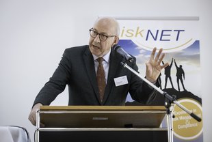 Professor em. Dr. Günther Schmid lieferte einen brillanten Überblick über geopolitische Risiken