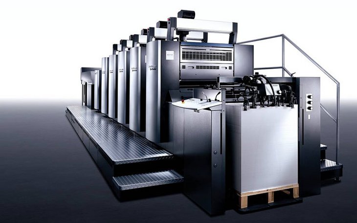Die Heidelberger Druckmaschinen AG inszeniert seine Produkte als hochwertige 