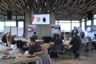 Prof. Dr. Josef Scherer (THD) während seines Vortrags