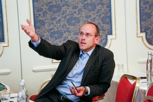 Frank Romeike unterstützt seit März 2014 FIRM in der Außenkommunikation, unter anderem als Chefredakteur des FIRM Jahrbuchs 2014, das vor wenigen Wochen veröffentlicht wurde.