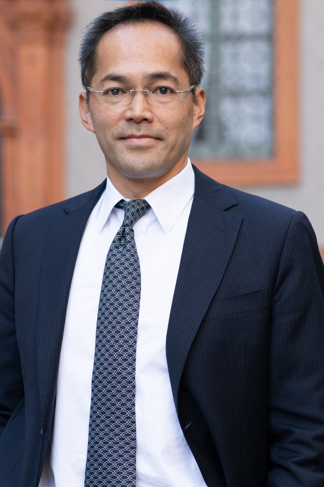 Stephen Li Jen ist CEO von Eurizon SLJ Capital in London und verantwortlich für das Fondsmanagement-Team des Eurizon Fund Bond Aggregate RMB, dem größten chinesischen Onshore-Rentenfonds außerhalb Chinas mit 1,2 Milliarden Euro (Stand: Ende April 2020).
