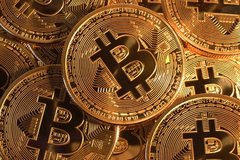 Kann Bitcoin die Griechen vor dem Euro retten? Bitcoin: Ausweg aus der Krise?