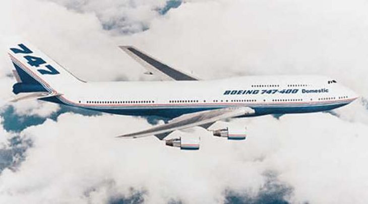 Abbildung 04: Auch der bekannte Jumbo 747 von Boeing ist vom Aussterben bedroht. Verdrängt wird er vom Dreamliner aus dem eigenen Hause und vom Airbus A380. Denn, wie der Dienst "Planestarts" errechnete, hat sich der Anteil der Boeing 747 am Passagierverkehr um 12 Prozent per annum verringert [Bildquelle: Boeing].