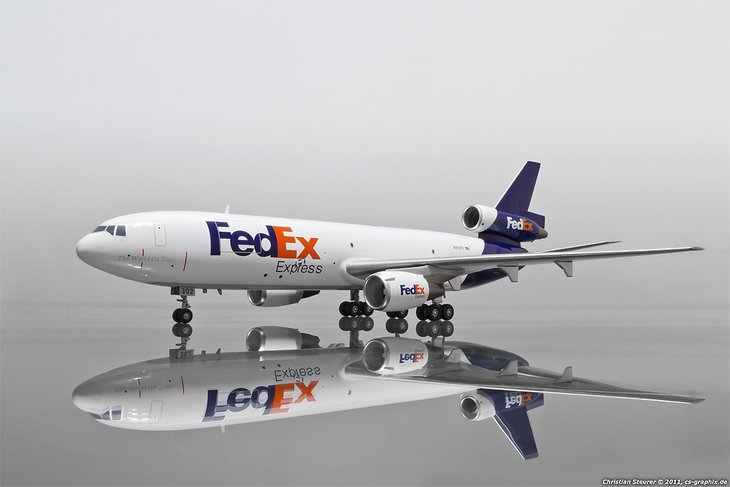 Abb. 09: FedEx positionierte seine Marke mit dem Merkmal "overnight" und damit als schneller. Damit repositionierte das Unternehmen den Wettbewerb als "langsam". [Bildquelle: FedEx]