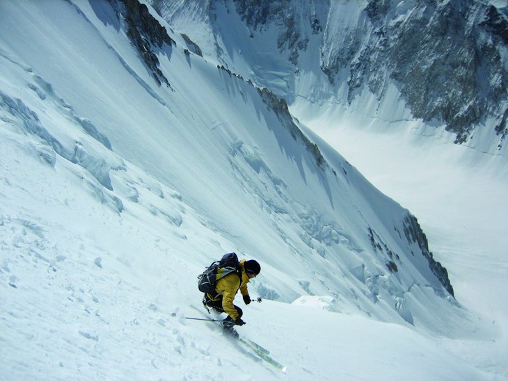 Benedikt Böhm is the international CEO of Dynafit and an extreme mountaineer and skier. In 2006, he set the speed record on the Gasherbrum II with a complete ski descent.