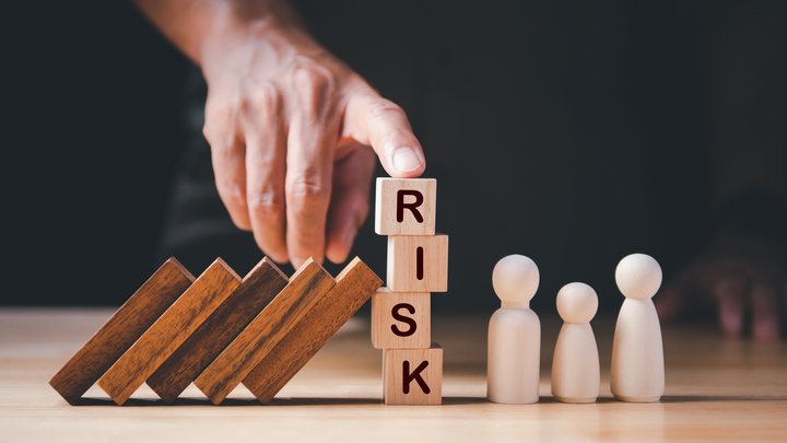 Understanding decision-making in risk workshops: Risk Management and Calculative Cultures
