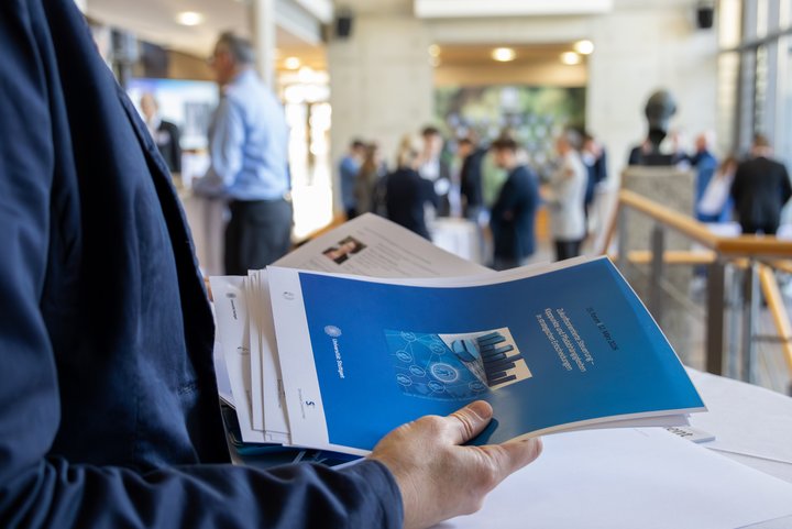 15. Forum Zukunftsorientierte Steuerung: Kipppunkte und Pfadabhängigkeiten in strategischen Entscheidungen15. Forum Zukunftsorientierte Steuerung: Kipppunkte und Pfadabhängigkeiten in strategischen Entscheidungen