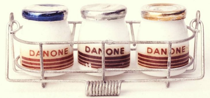Der Spanier Isaac Carasso war der Gründer von Danone. Sein Sohn Daniel (Spitzname Danone) der Namensgeber. Die in Barcelona ansässige Firma stellte seit 1919 Joghurt her, ein in Europa unbekanntes Produkt. Die ersten Danone-Joghurts gab es ausschließlich auf Rezept in der Apotheke.