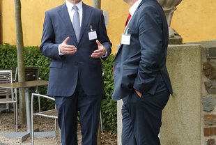 Dr. Rainer Jakubowski im Gespräch mit Prof. Dr. Josef Scherer, Wirtschaftsrechtskanzlei Prof. Scherer Dr. Rieger & Partner