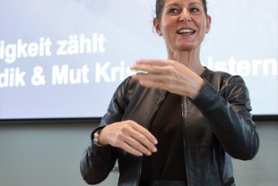 Katharina Zeitlhofer | Vice President Corporate GRC & Internal Audit und Corporate Accounting & Taxes | PALFINGER AG