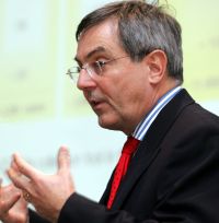 Wolfgang Hartmann, Institut für Risikomanagement und Regulierung