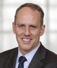Christoph Schwager ist Vorstandsmitglied der Risk Management Association e. V. (RMA) und Chief Risk Officer der EADS, des globalen Aerospace-Riesen.